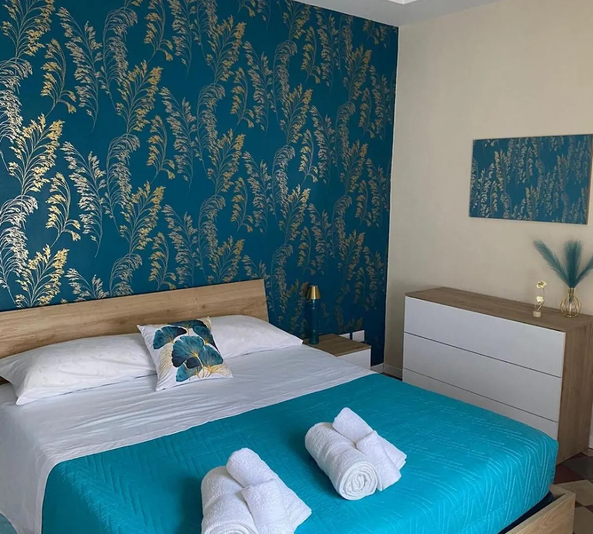 Il Palazzo Dei Normanni Apartment Motta Sant' Anastasia Italy