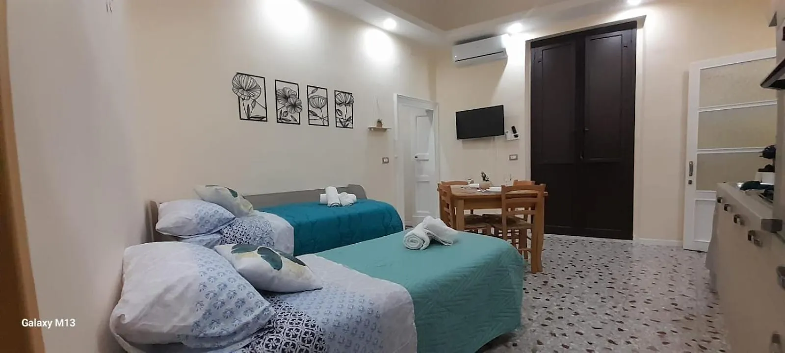 Il Palazzo Dei Normanni Apartment Motta Sant' Anastasia Italy